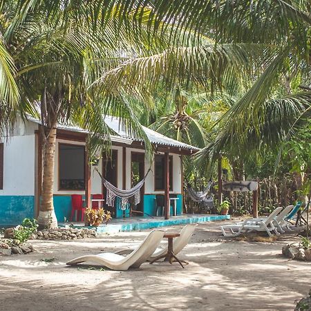 Isla Grande Eco-Hostal Экстерьер фото