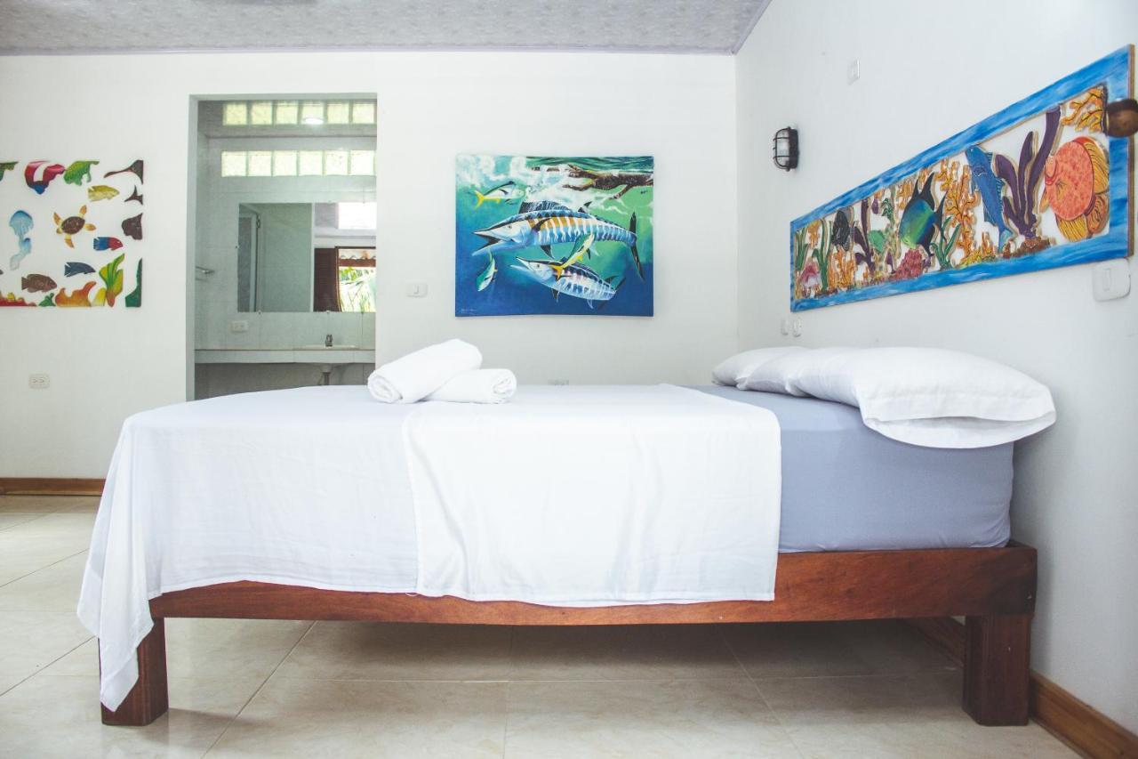 Isla Grande Eco-Hostal Экстерьер фото