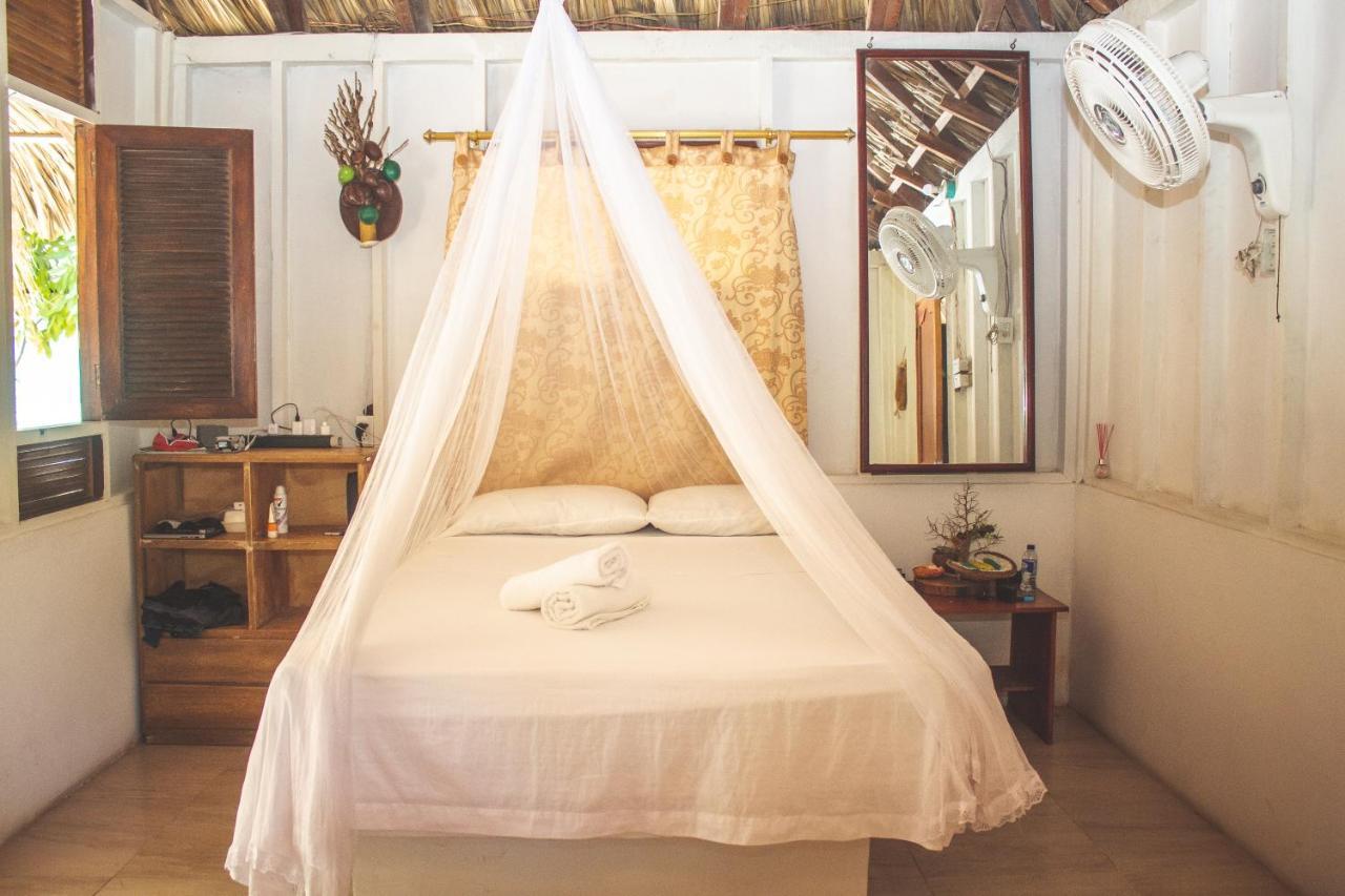 Isla Grande Eco-Hostal Экстерьер фото