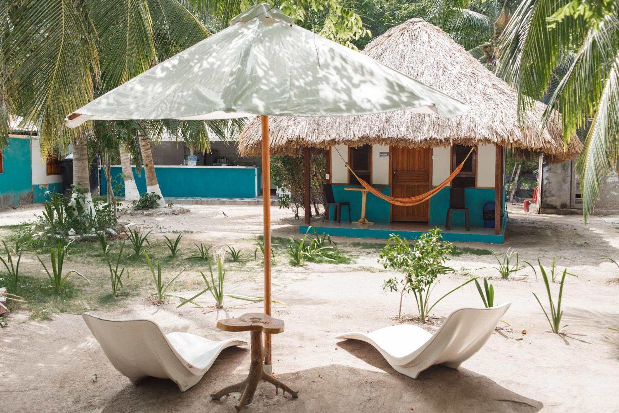 Isla Grande Eco-Hostal Экстерьер фото