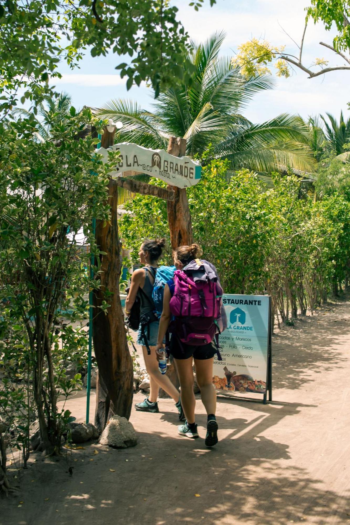 Isla Grande Eco-Hostal Экстерьер фото