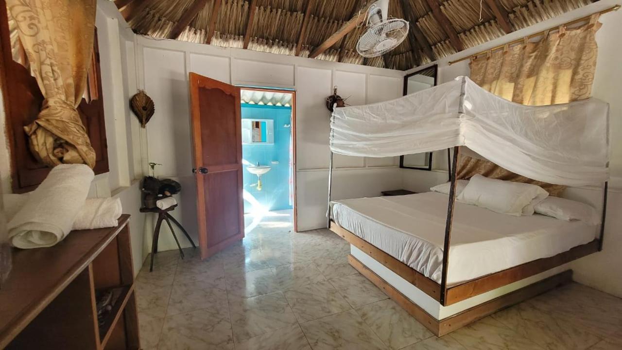 Isla Grande Eco-Hostal Номер фото
