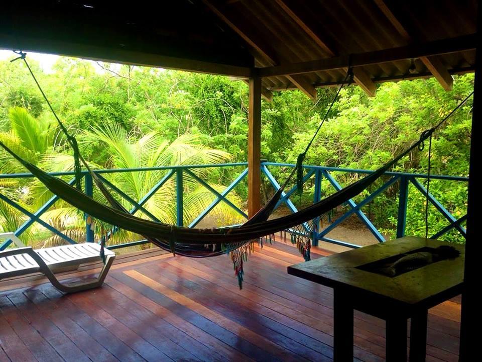 Isla Grande Eco-Hostal Экстерьер фото