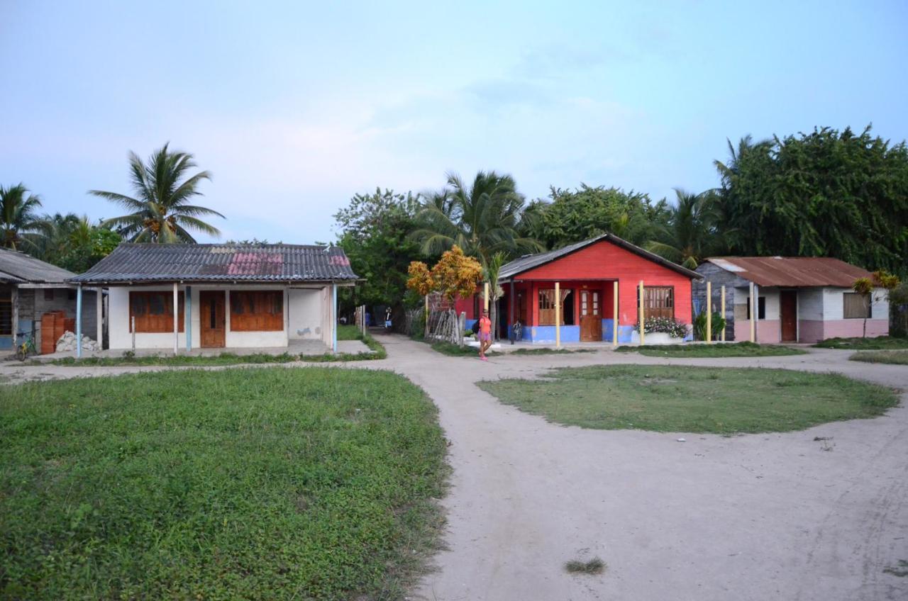 Isla Grande Eco-Hostal Экстерьер фото